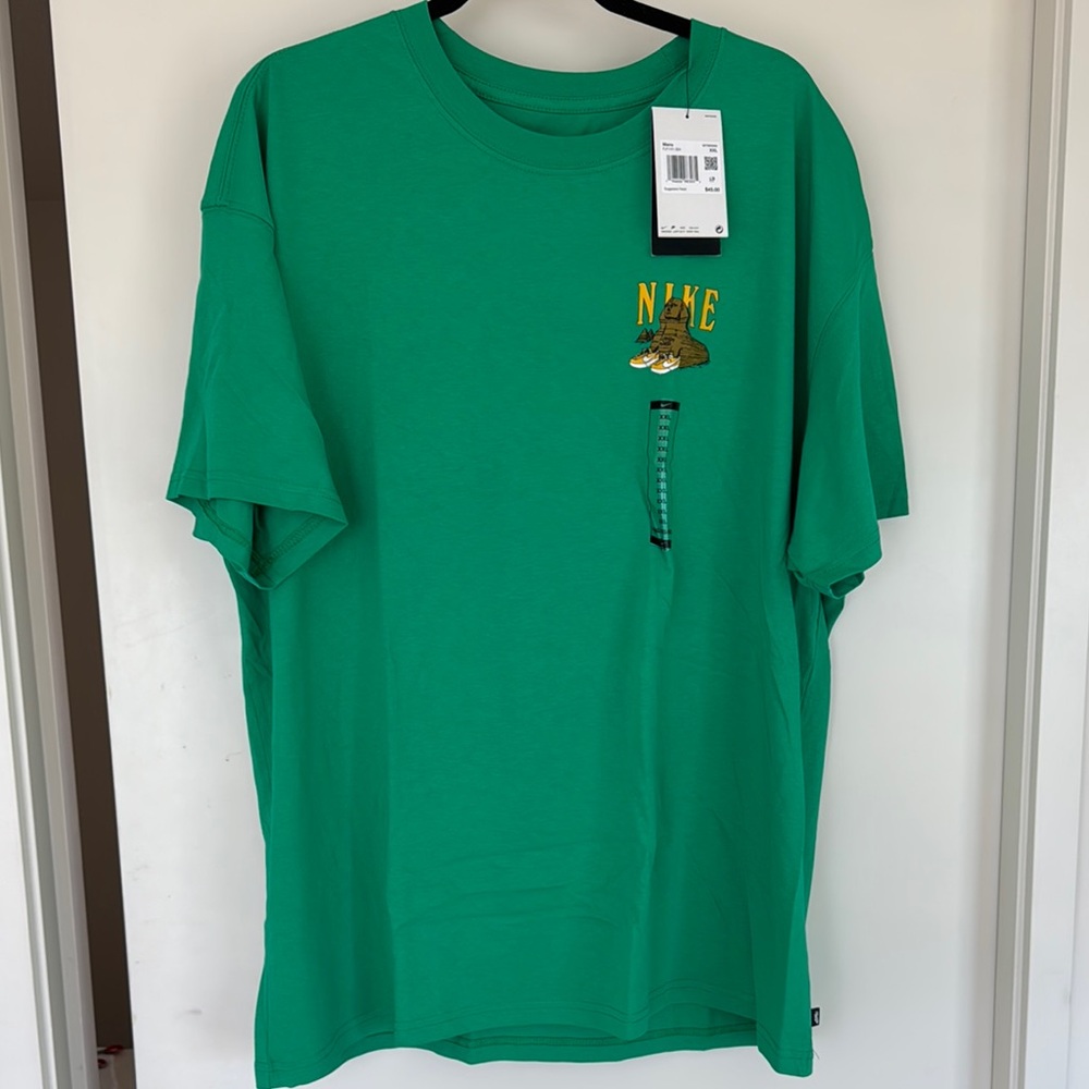 Nike Green Graphic T-Shirt